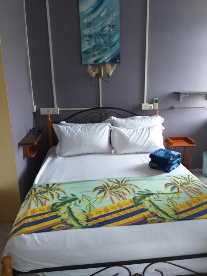 Tyvabro Guesthouse Mahebourg Bagian luar foto