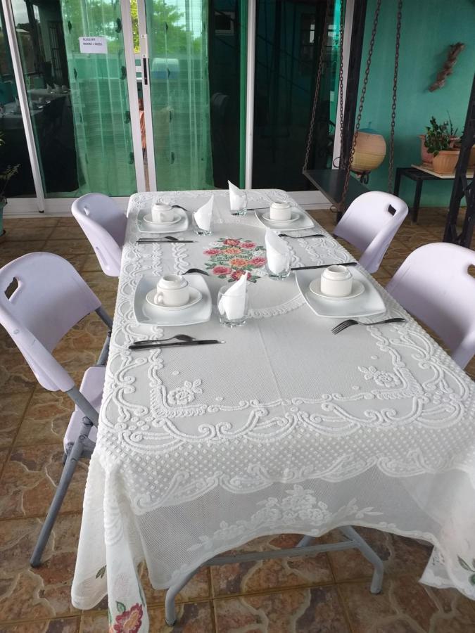 Tyvabro Guesthouse Mahebourg Bagian luar foto
