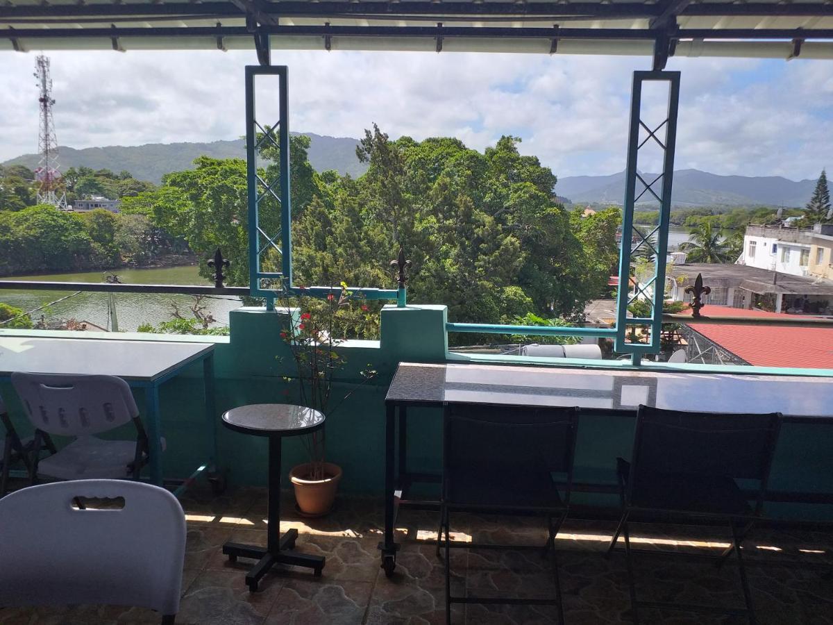 Tyvabro Guesthouse Mahebourg Bagian luar foto