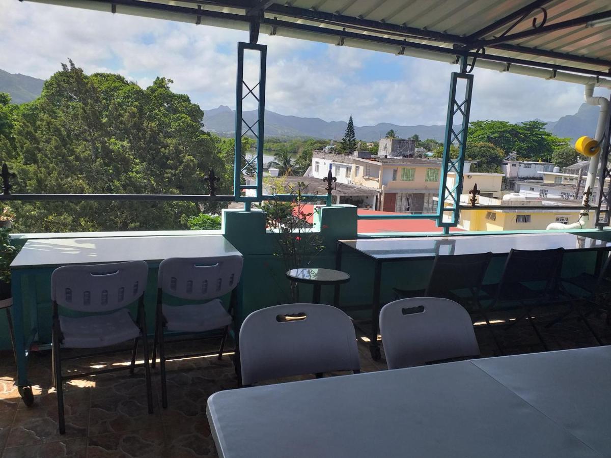 Tyvabro Guesthouse Mahebourg Bagian luar foto